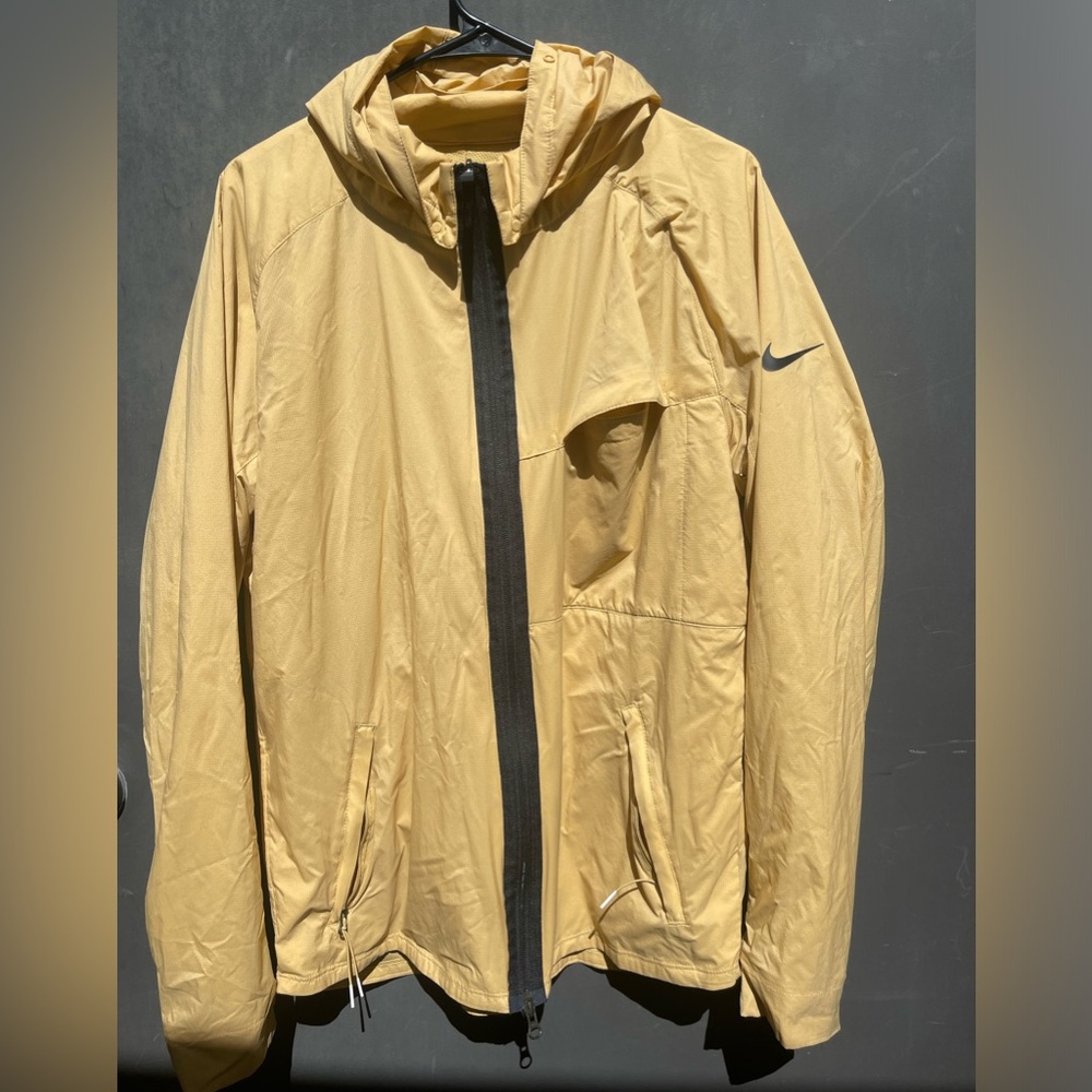 Nike Men’s Shield Windbreaker Full Zip Jacket